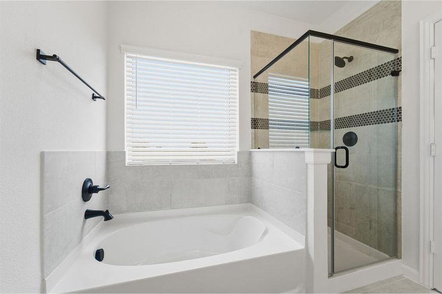 Furnished interior view inside a new home in Saddlebrook Estates, Waxahachie (Image 8).