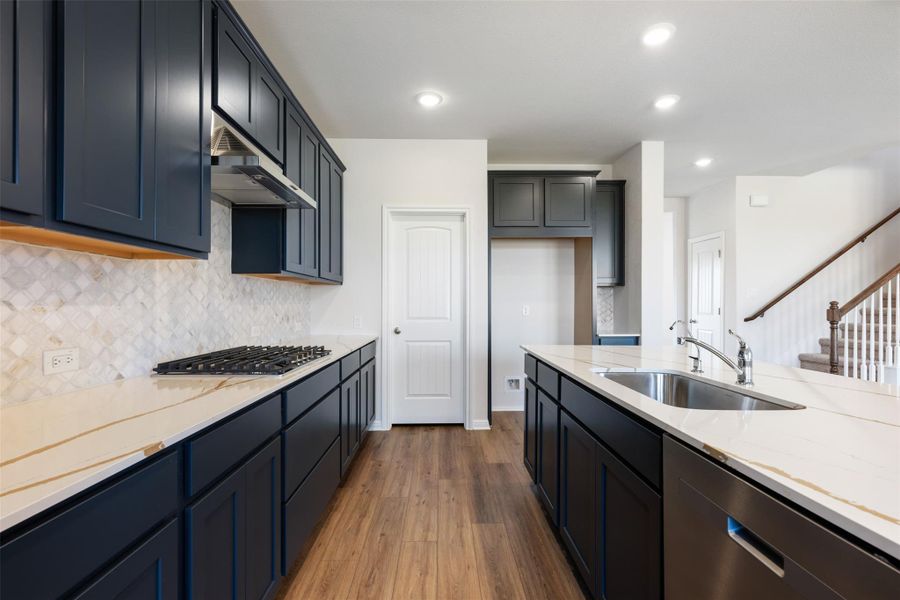 Representative images and renderings are for illustrative purposes. Actual structural options and design finishes of home may vary. Representative images and renderings are for illustrative purposes. Actual structural options and design finishes of home may vary.