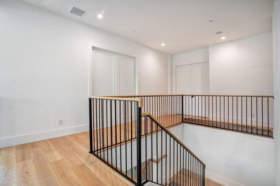 Spacious, unfurnished interior of a new home in , Windermere (Image 61).