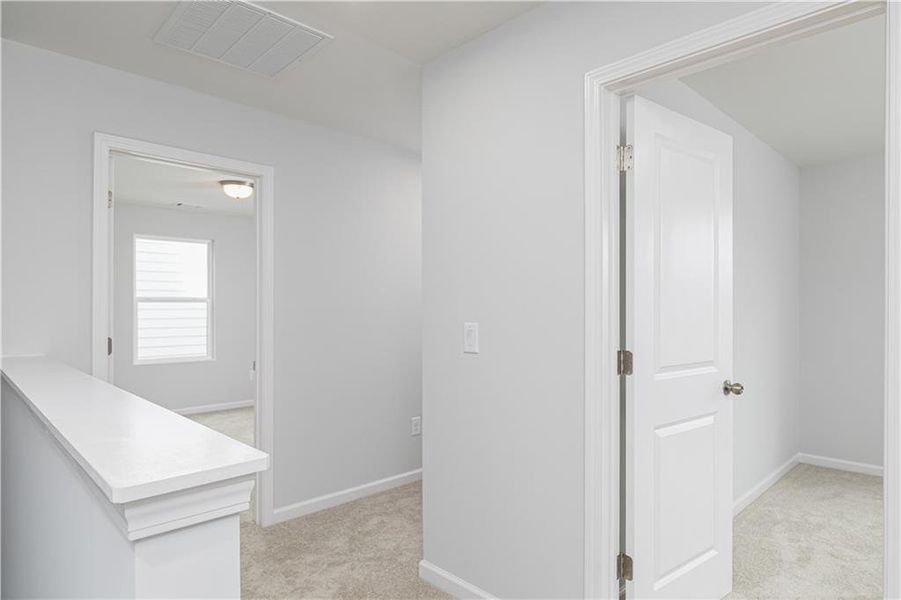 Spacious, unfurnished interior of a new home in Rhodes Glen, Lawrenceville (Image 16).