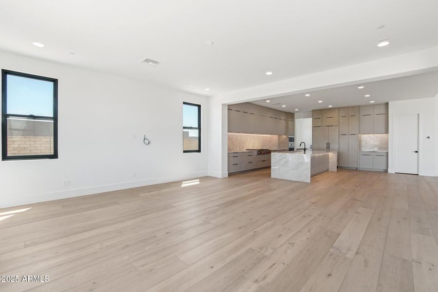 13-web-or-mls-E Buckskin Trail-S2407-010