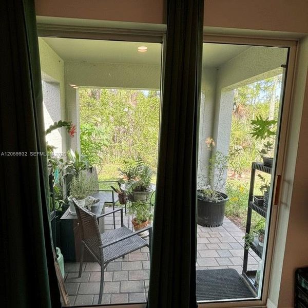 Exterior details and patio area of a home in , Labelle (Image 3).