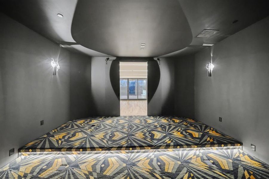 Image 35 of a home in .