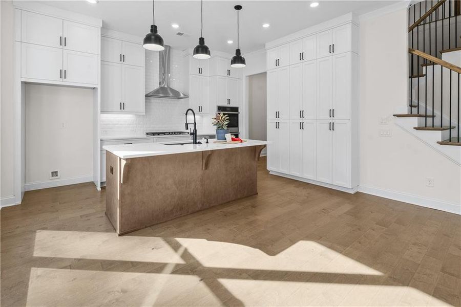 Furnished interior view inside a new home in Aberdeen, Hoschton (Image 7).