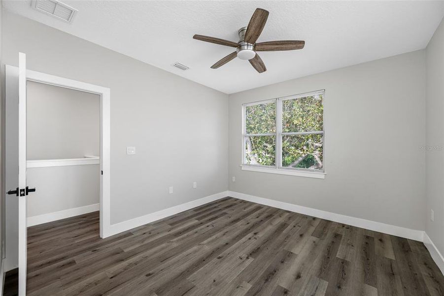 Spacious, unfurnished interior of a new home in , St. Petersburg (Image 13).