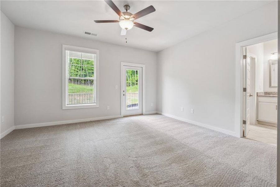 Spacious, unfurnished interior of a new home in , Gainesville (Image 50).