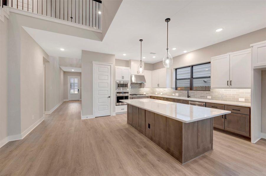 Furnished interior view inside a new home in ARTAVIA 50' Homesites, Conroe (Image 19).