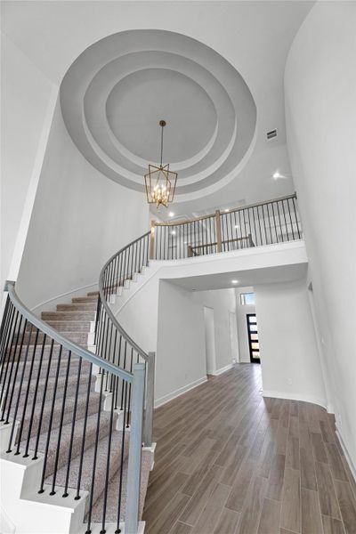 Spacious, unfurnished interior of a new home in Cross Creek West, Fulshear (Image 22).