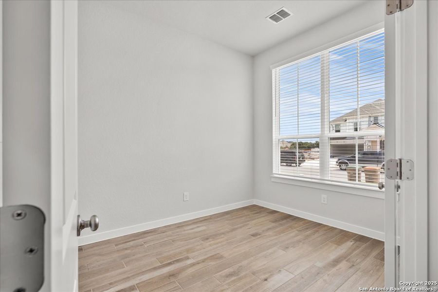Image 18 of a home in Meyer Ranch.