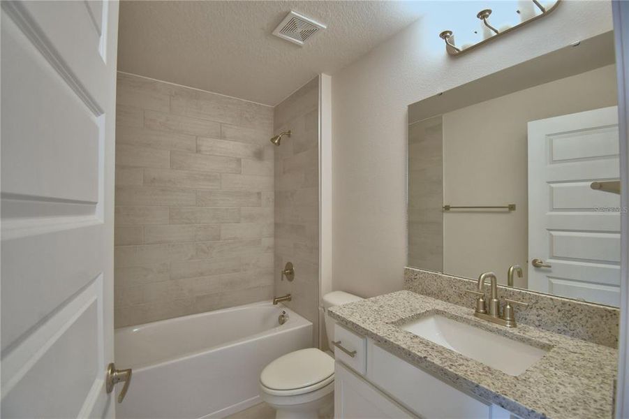 Furnished interior view inside a new home in Lake Juliana Estates, Auburndale (Image 5).