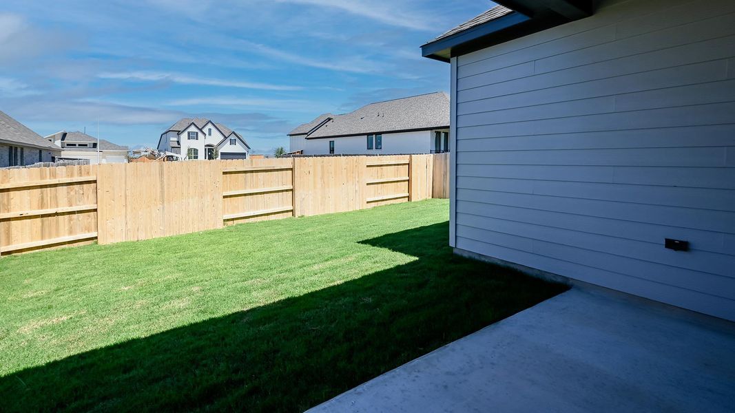 View of yard featuring a residential view View of yard featuring a residential view