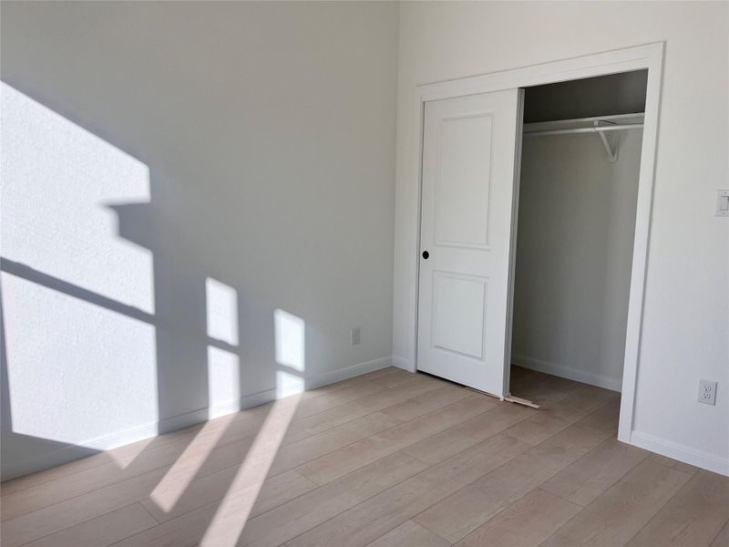 Spacious, unfurnished interior of a new home in , Cleveland (Image 13).