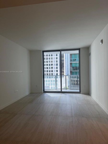 Spacious, unfurnished interior of a new home in , Miami (Image 13).
