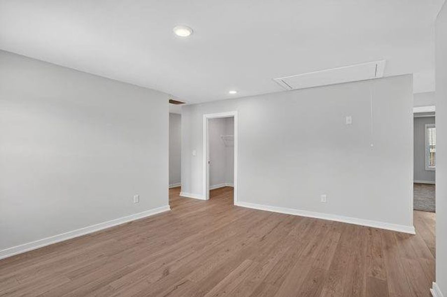 Spacious, unfurnished interior of a new home in Killian Manor at The Adares, Adairsville (Image 33).
