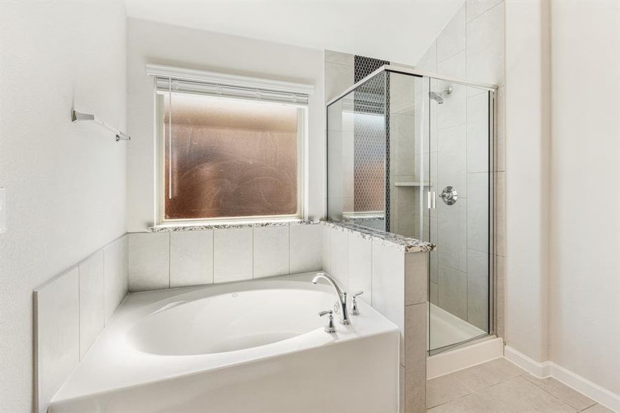 Furnished interior view inside a new home in Eagle Glen Elements, Alvarado (Image 14).