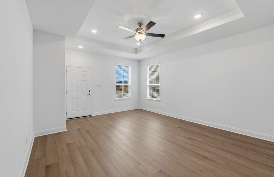 Spacious, unfurnished interior of a new home in Patterson Ranch, Georgetown (Image 32).