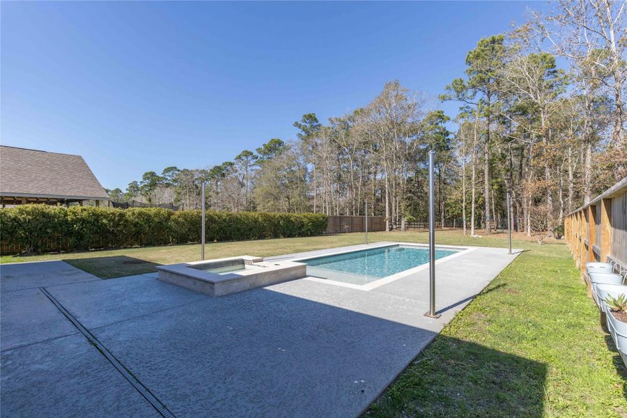 Exterior details and patio area of a home in , Anahuac (Image 24). Exterior details and patio area of a home in , Anahuac (Image 24).