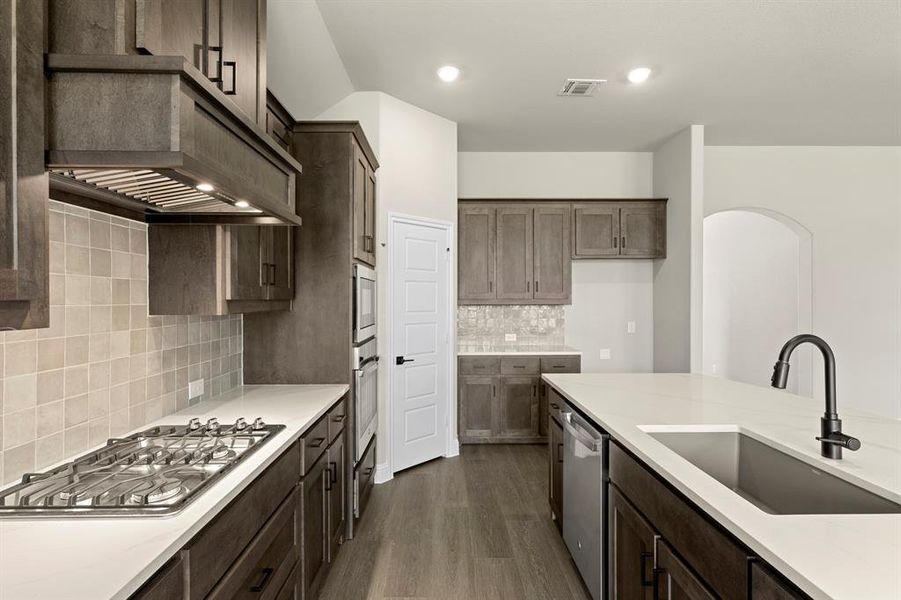 DFW-Lovers Landing-Concept 2267-238 Harmony Avenue-Kitchen3-Risewell Homes DFW-Lovers Landing-Concept 2267-238 Harmony Avenue-Kitchen3-Risewell Homes