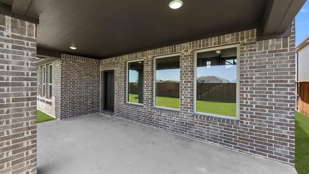 25. 1315 Burgess - Patio