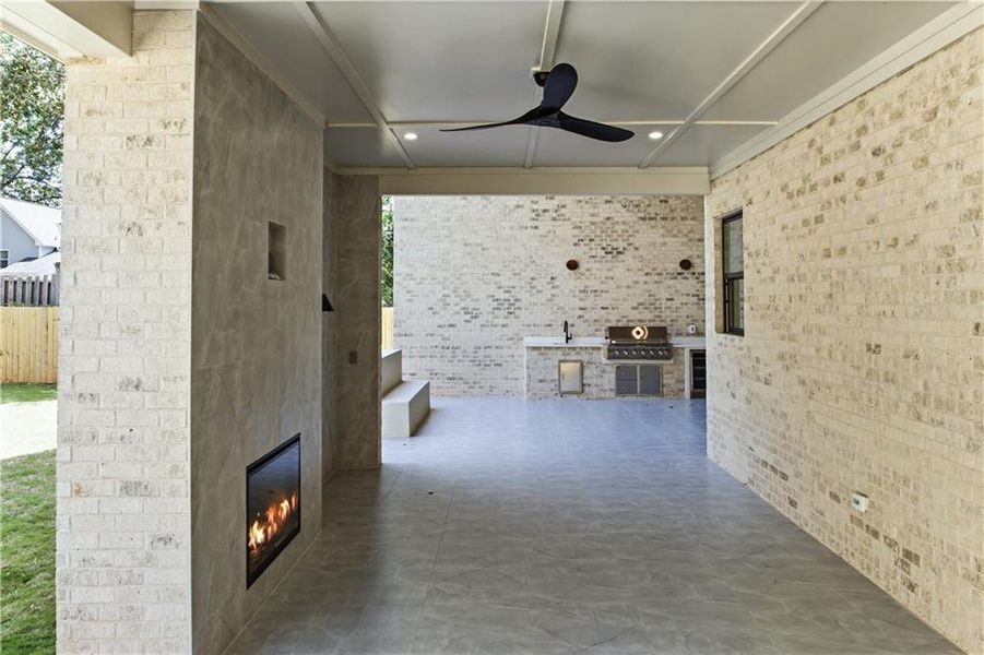 Exterior details and patio area of a home in , Lawrenceville (Image 34).