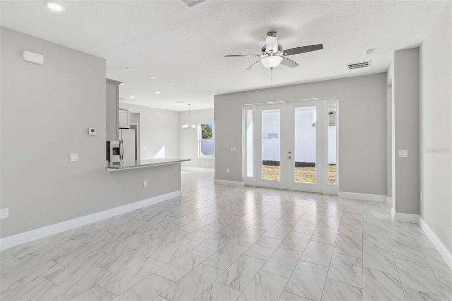 Spacious, unfurnished interior of a new home in , Kissimmee (Image 13).