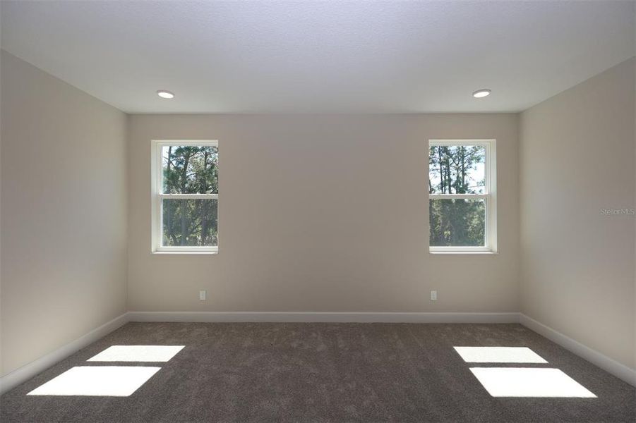 Spacious, unfurnished interior of a new home in Eden at Crossprairie, St. Cloud (Image 31).