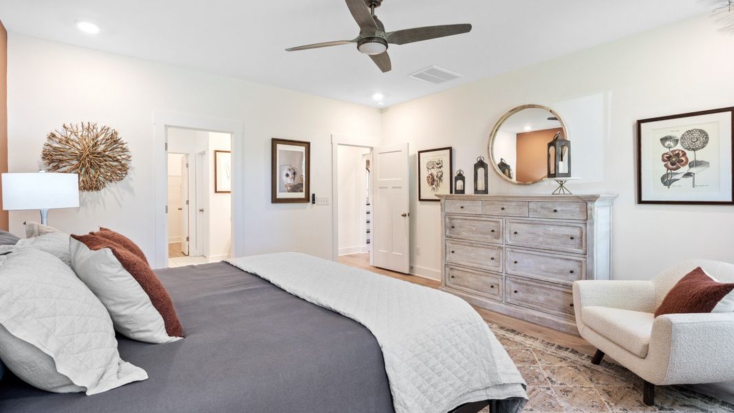 Representative furnished interior of a home built from the Augusta by DRB Homes in The Reserve at Livingston Park, Easley (Image 11). Representative furnished interior of a home built from the Augusta by DRB Homes in The Reserve at Livingston Park, Easley (Image 11).