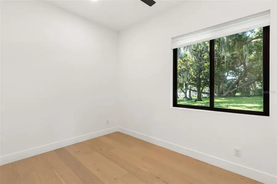 Spacious, unfurnished interior of a new home in , Windermere (Image 25).