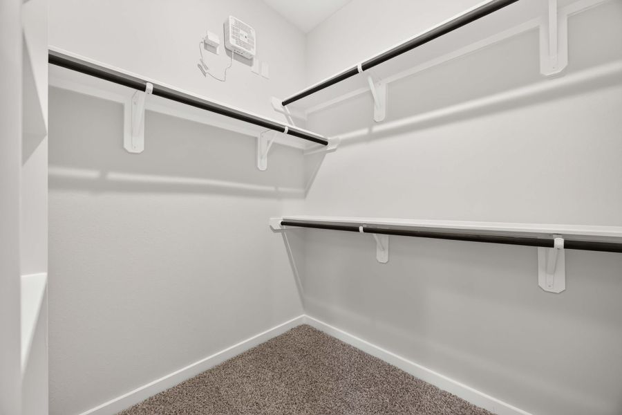 11925 Avian Avenue - Hawthorne - Primary Closet