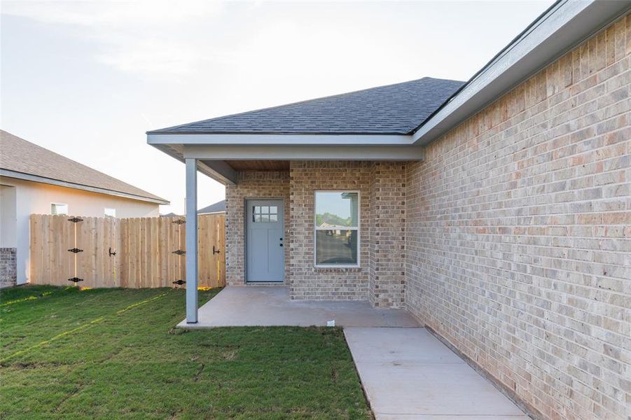 Exterior details and patio area of a home in , Abilene (Image 4).