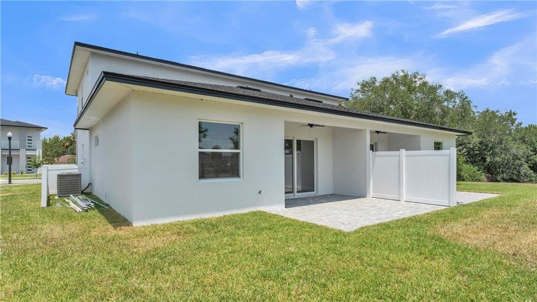 Front exterior of a new home in , Lakeland, FL, highlighting curb appeal (Image 23). Front exterior of a new home in , Lakeland, FL, highlighting curb appeal (Image 23).