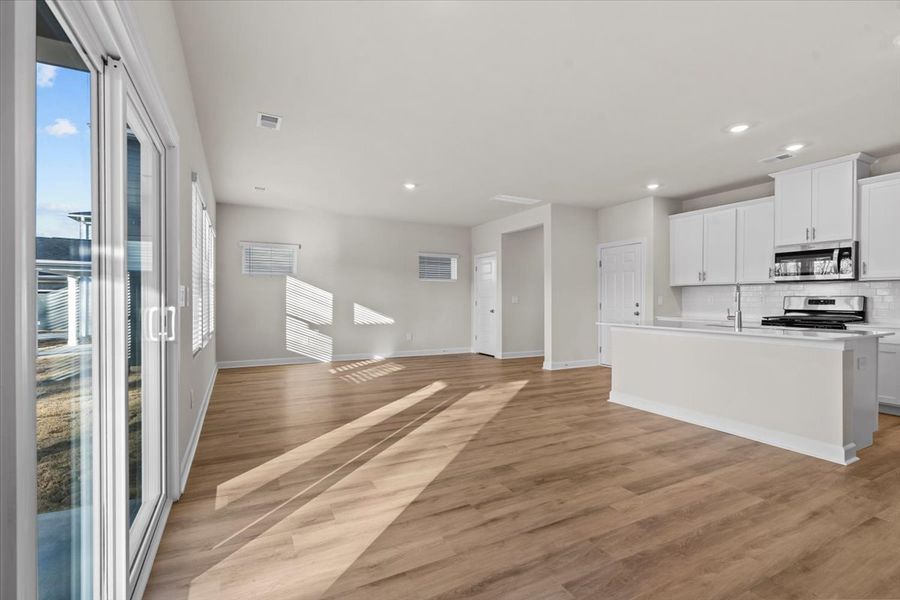 Spacious, unfurnished interior of a new home in Cedar Shoals – Heritage Collection, Piedmont (Image 14).