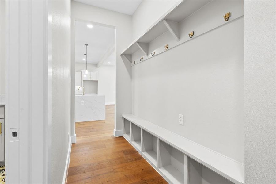 Spacious, unfurnished interior of a new home in , North Richland Hills (Image 30).