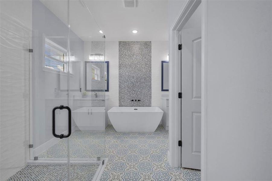 Furnished interior view inside a new home in , Poinciana (Image 30).