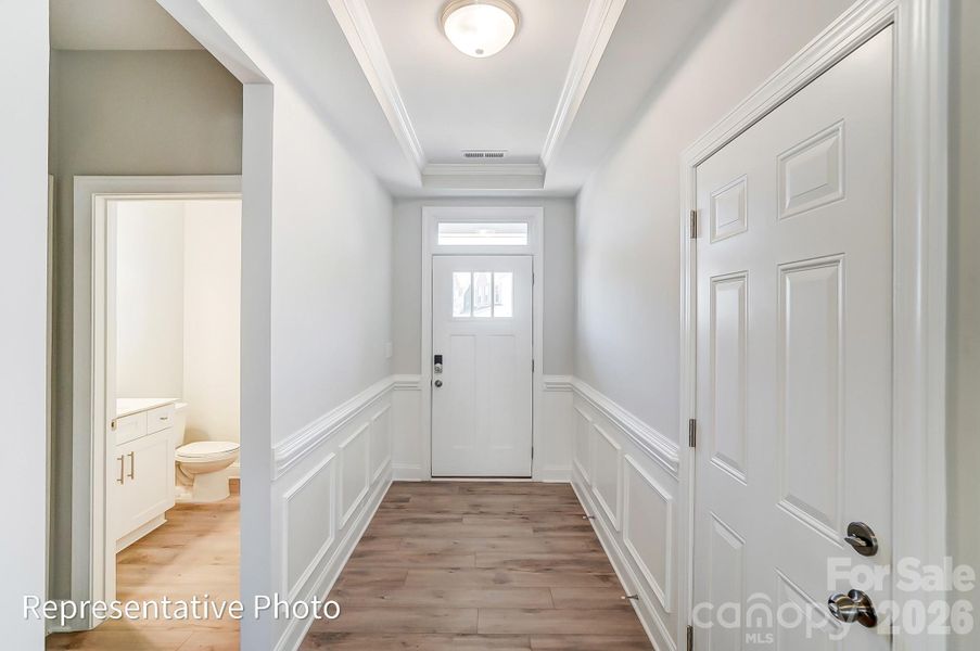Spacious, unfurnished interior of a new home in Harrisburg Village, Harrisburg (Image 11).