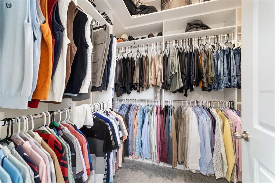 Close-up of interior finishes inside a home in Brookhaven, Ocala (Image 22).