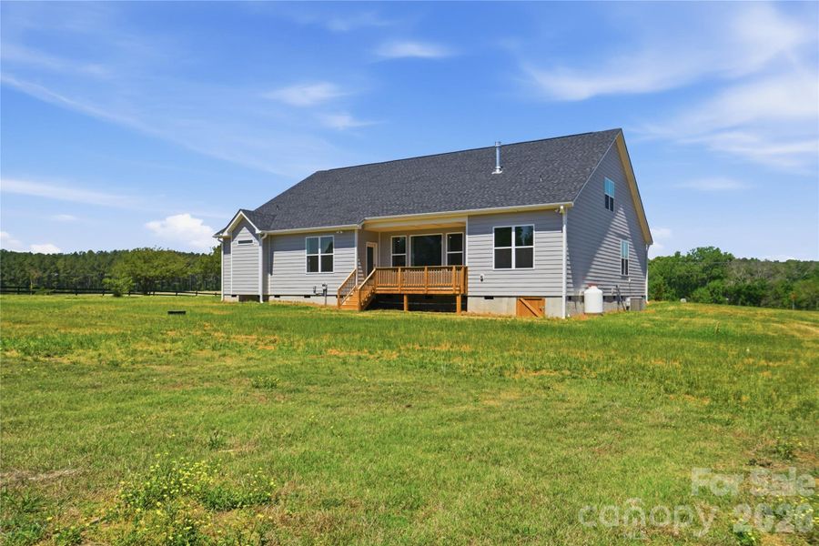 Exterior details and patio area of a home in Lancaster Hwy, Waxhaw (Image 33).