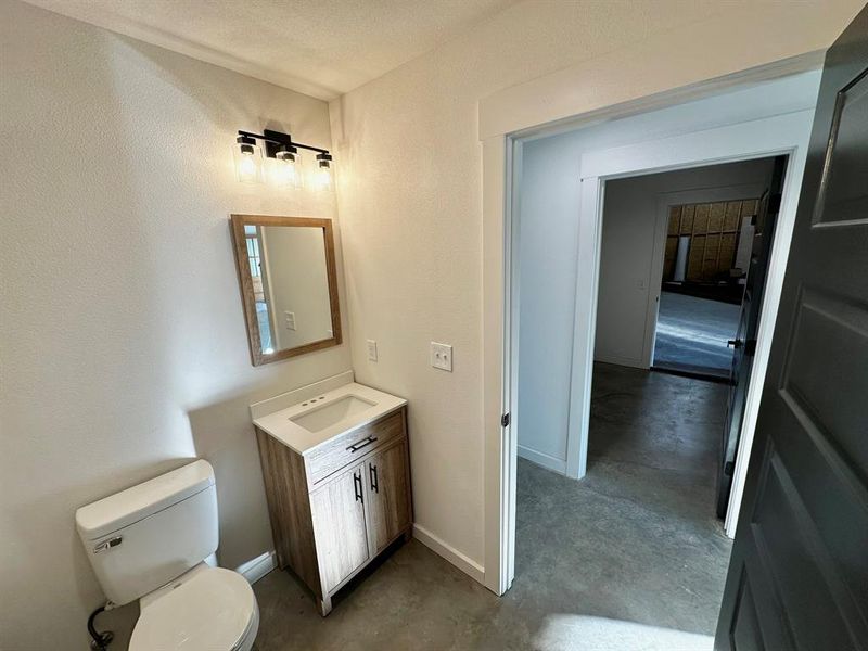 Furnished interior view inside a new home in , Strawn (Image 4).