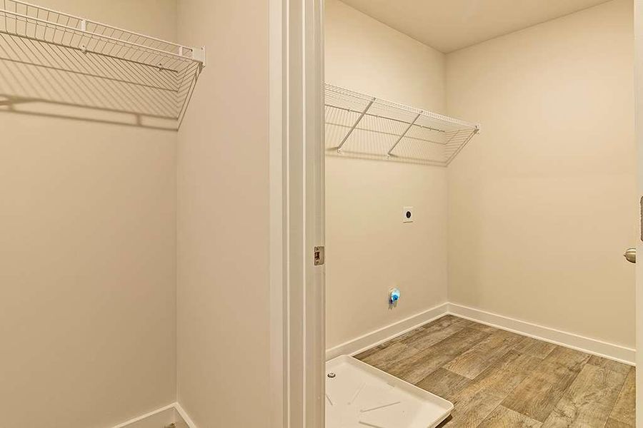 Spacious, unfurnished interior of a new home in Southern Hills, McDonough (Image 23).