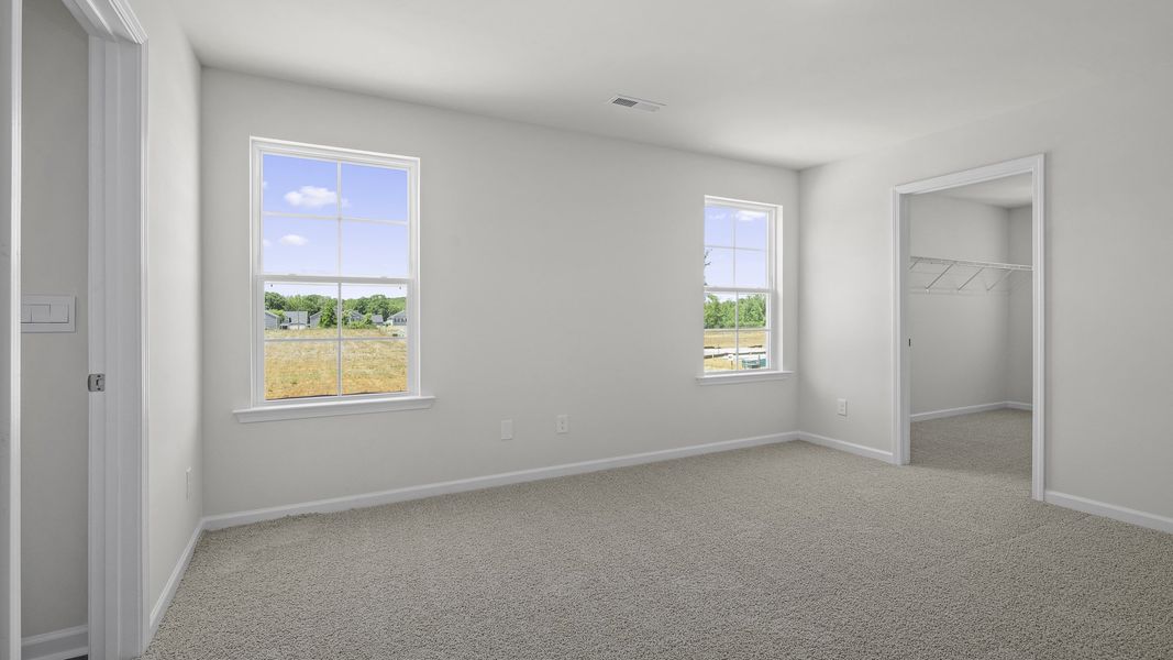 Spacious, unfurnished interior of a new home in Belle Grove, Wendell (Image 18).