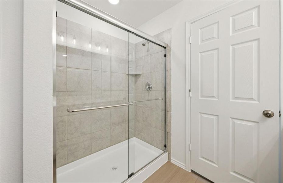 Large shower in owner's bath