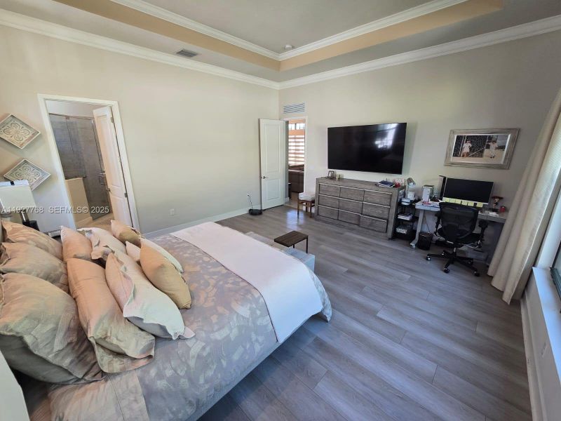 Furnished interior view inside a new home in , Parkland (Image 44). Furnished interior view inside a new home in , Parkland (Image 44).