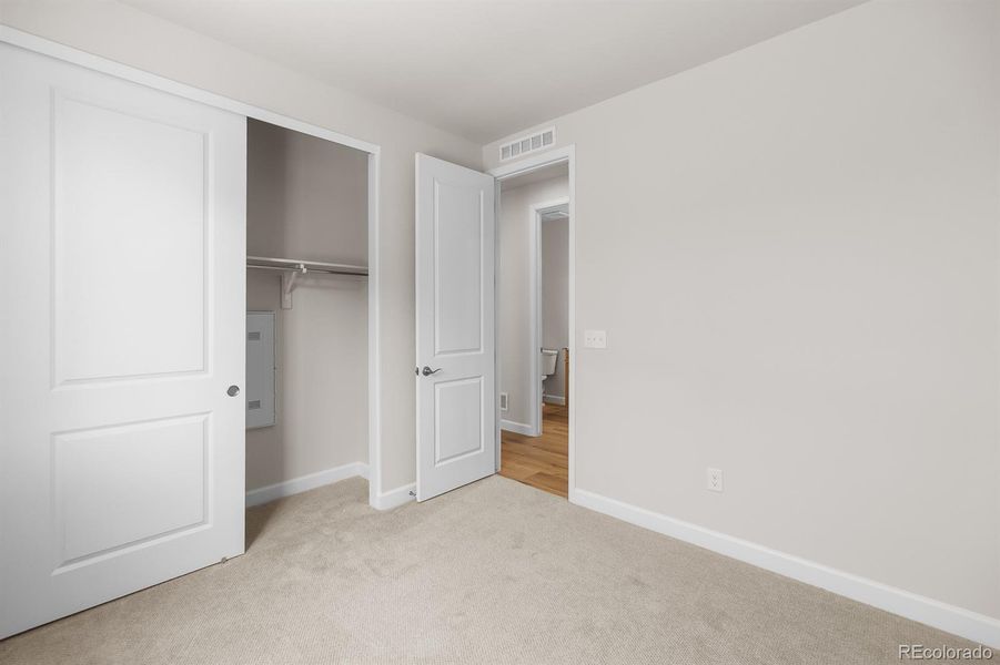 Spacious, unfurnished interior of a new home in Rhyolite Ranch, Castle Rock (Image 43).