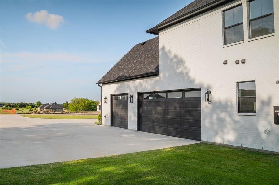 Exterior details and patio area of a home in , McKinney (Image 23).