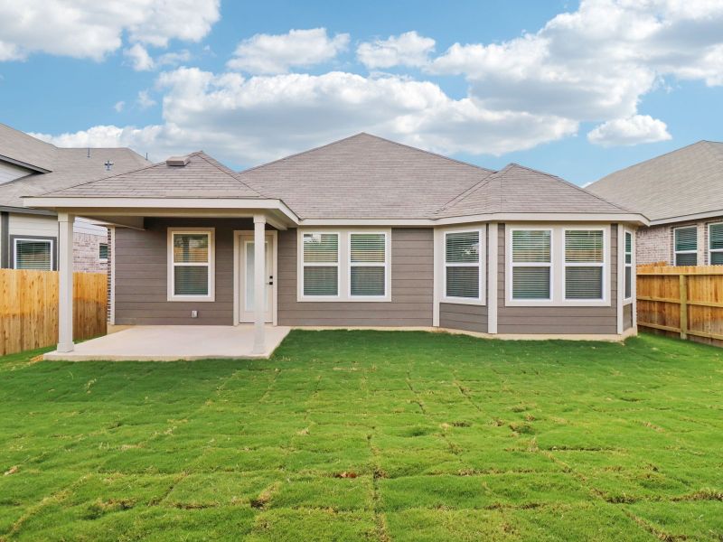 Exterior details and patio area of a home in Sagebrooke - Classic Series, San Antonio (Image 4).