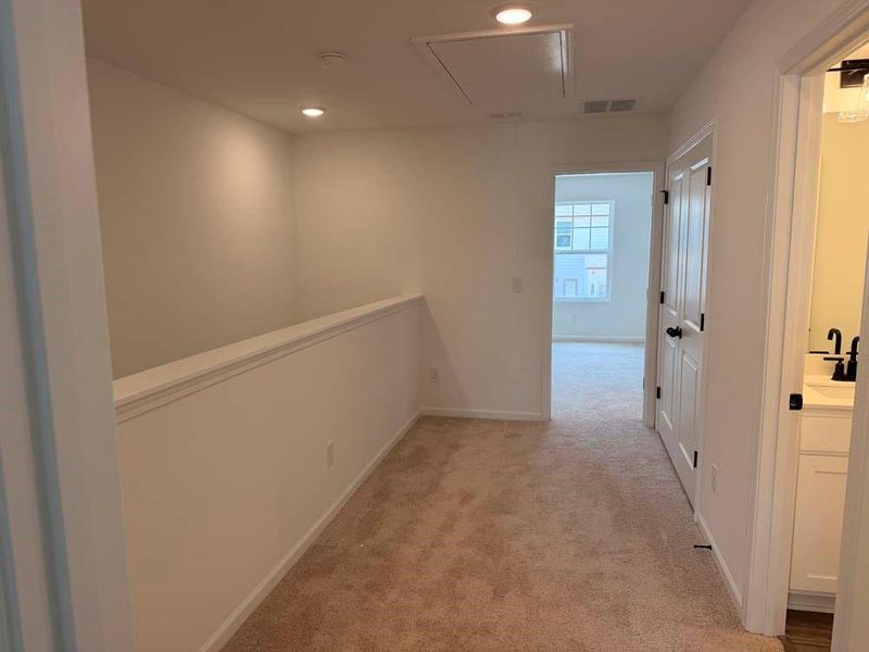 Spacious, unfurnished interior of a new home in Laurelwood, Douglasville (Image 26).