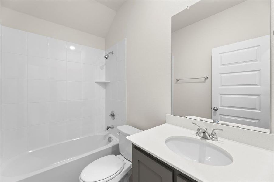 05. 6208 Havature - 2ND Bath