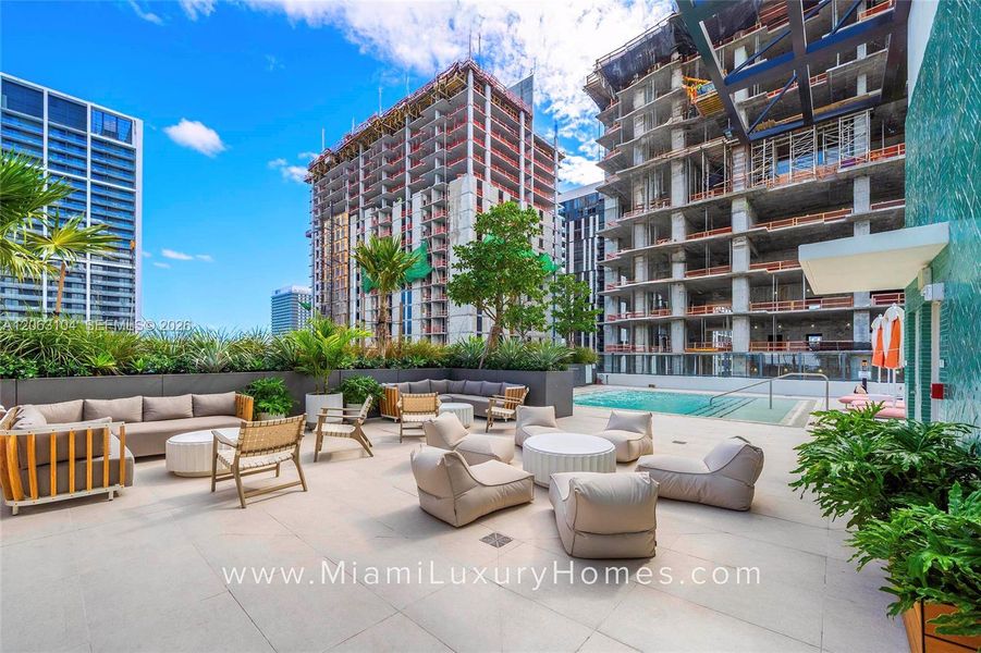 Condo located in Miami, FL showcasing its design and architecture (Image 22).