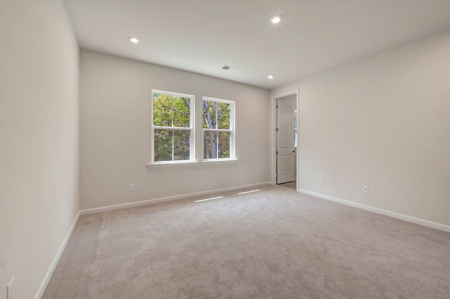 Representative unfurnished interior of a home built from the Huck by Tri Pointe Homes in Twinleaf Townes, Chapel Hill (Image 19).