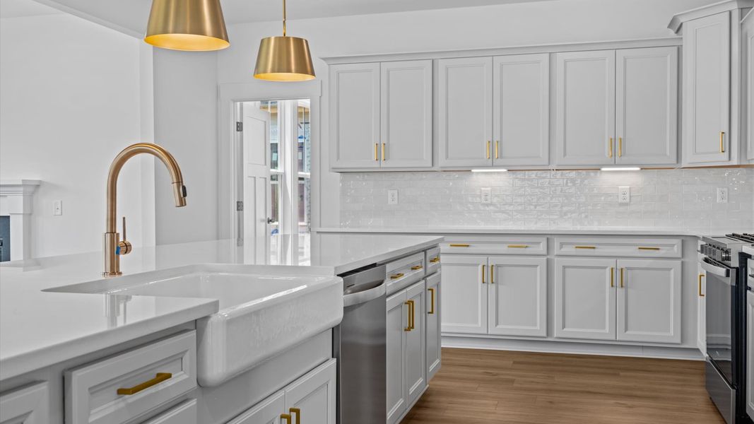 Furnished interior view inside a new home in Wells Crossing, Seneca (Image 11).